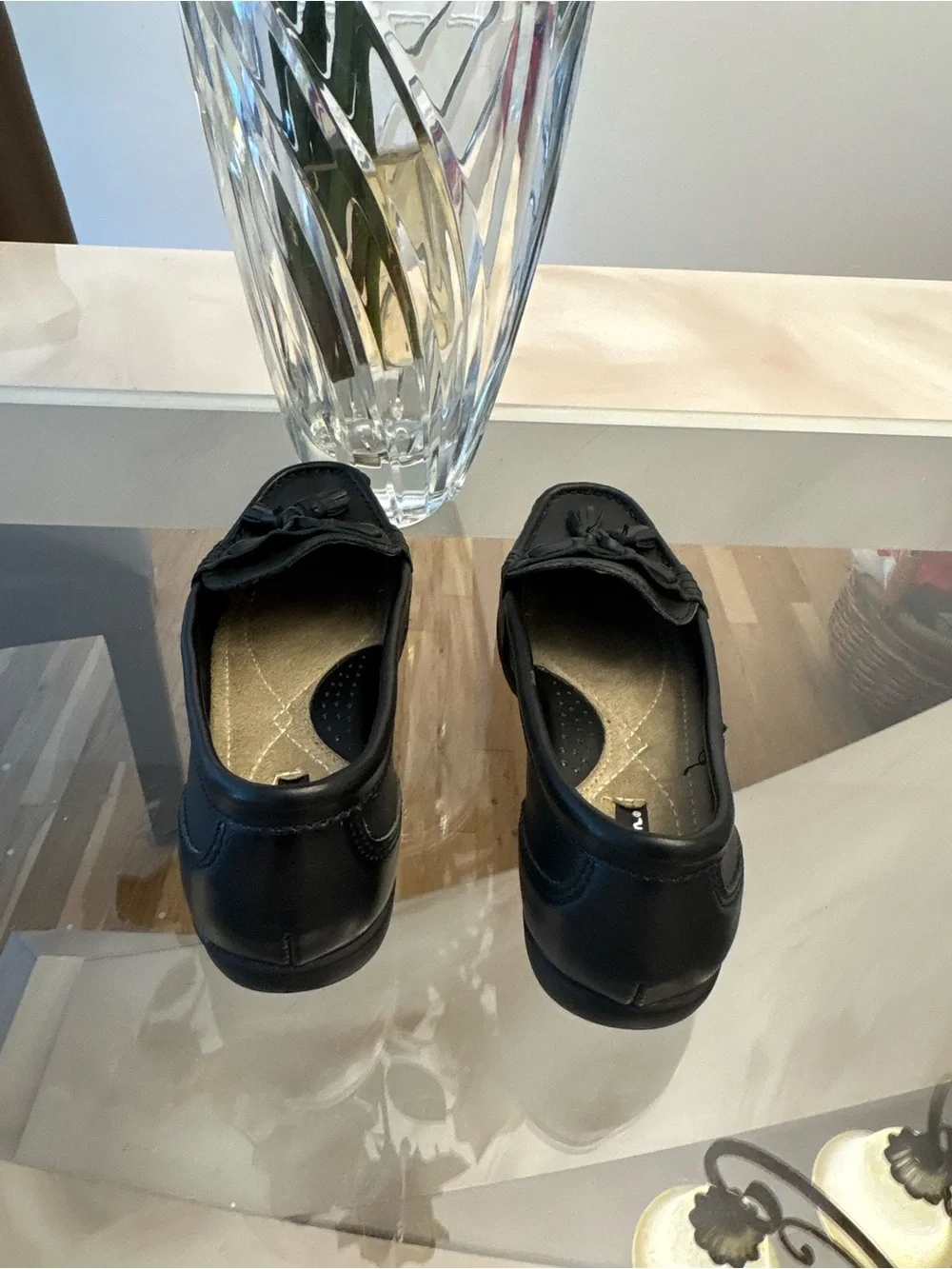Thom McAn Women's Black Leather Tassel Loafer Flats Slip-On Comfort 7W